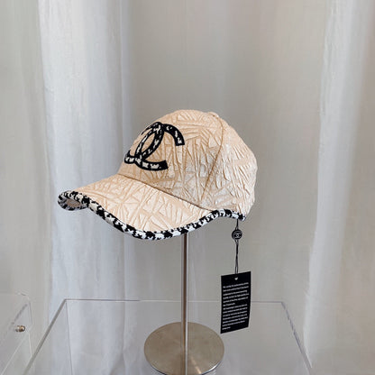 Fashionable Pleated Design Baseball Cap