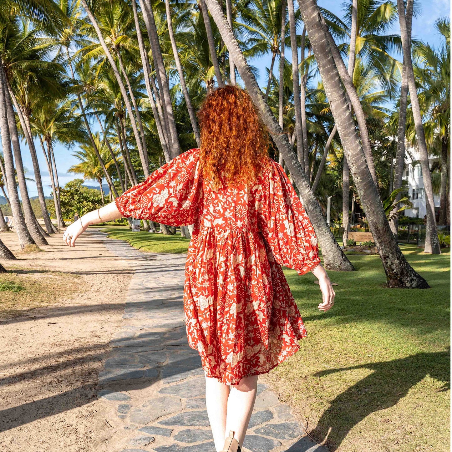 Hawa Short Dress in Rouge Indian Rose