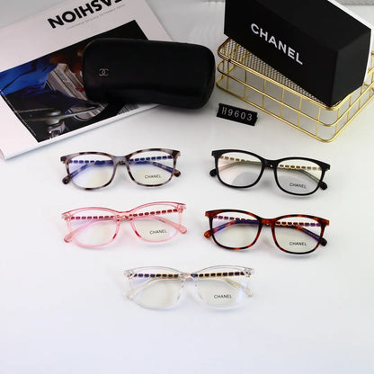 Classic Letter Frame Glasses