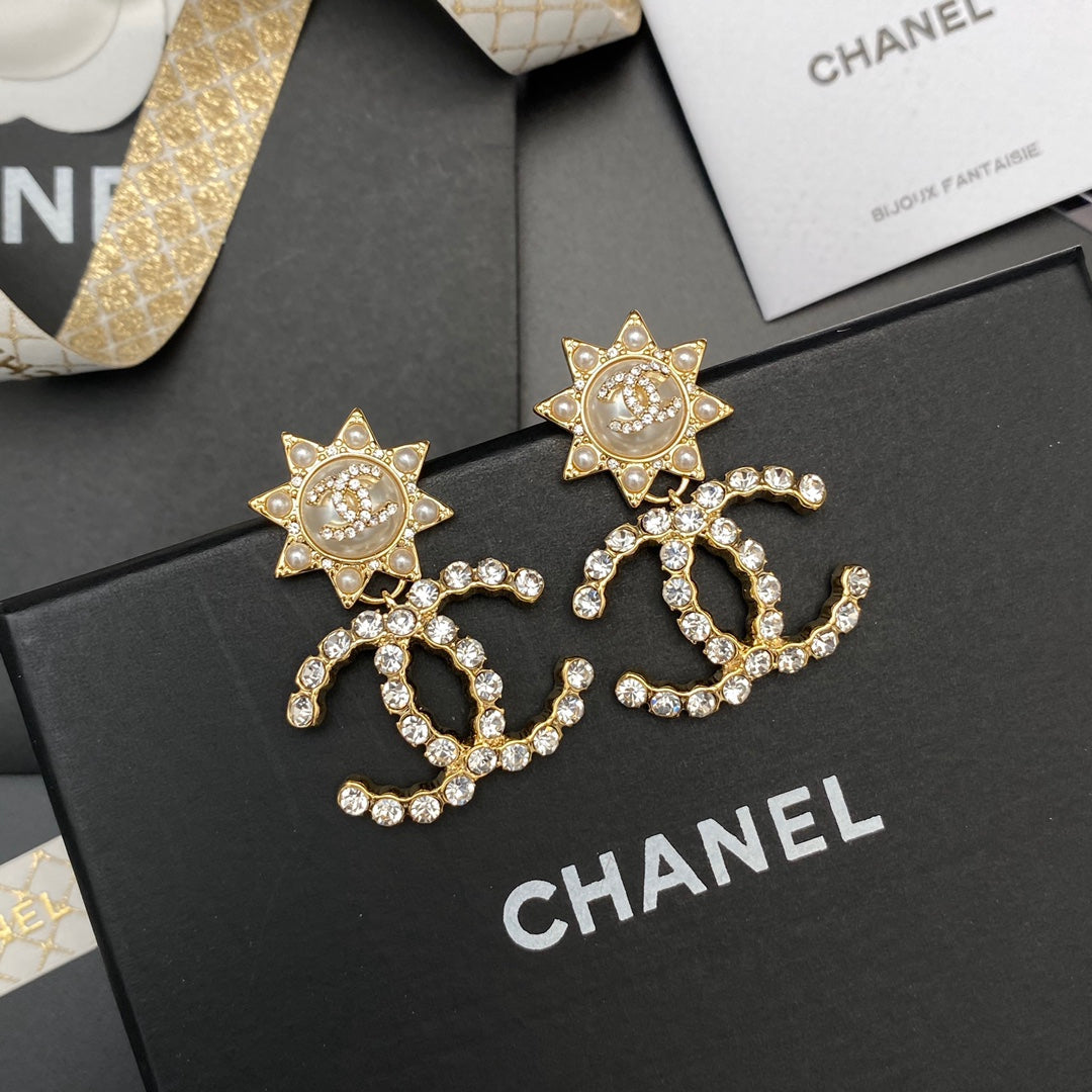 Temperament Double C Full Diamond Earrings