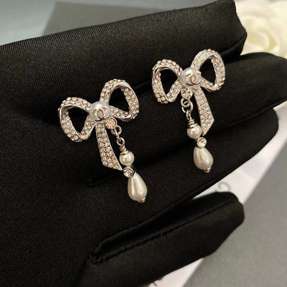 Temperament Crystal Diamond Bow Earrings