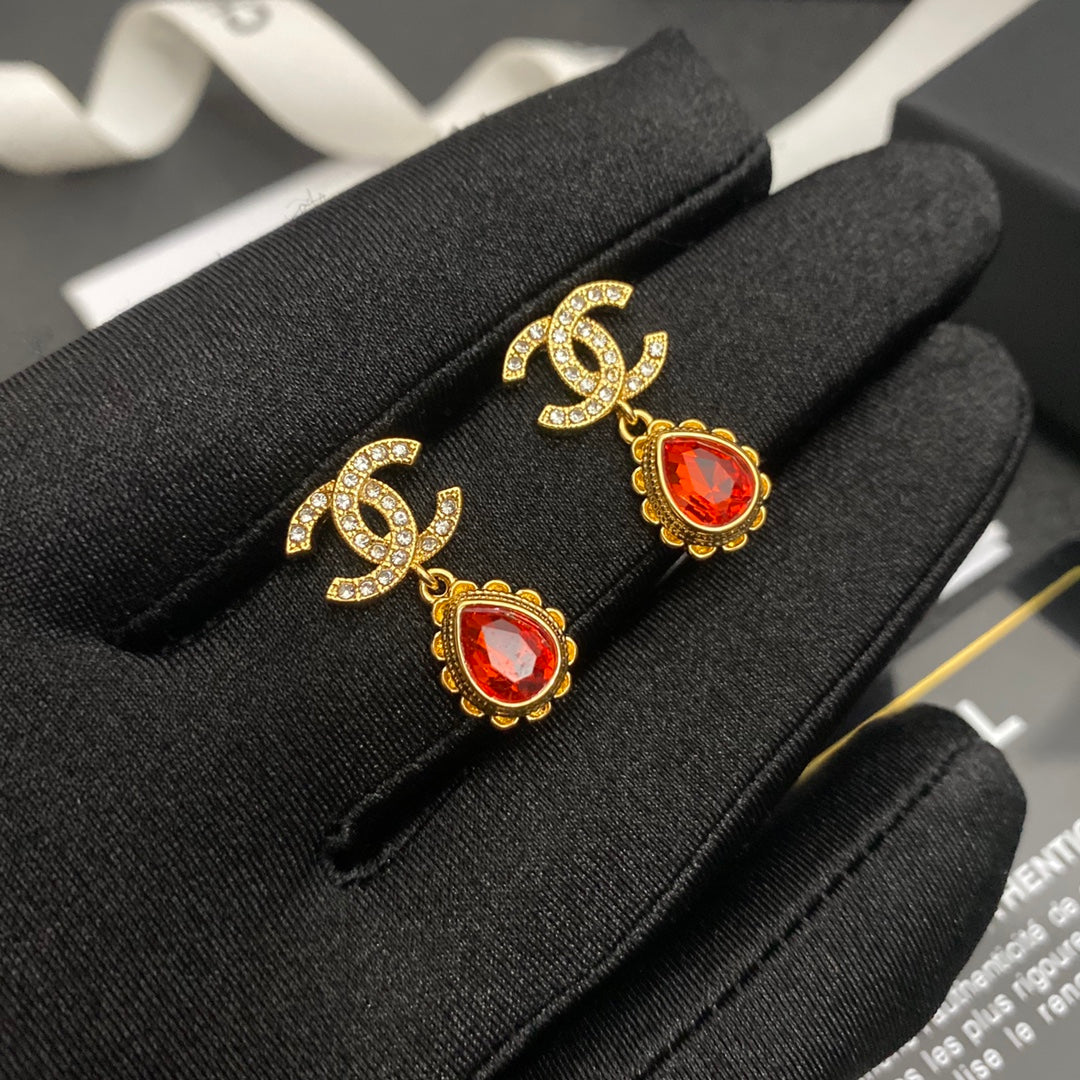 Vintage Red Gemstone Pendant Earrings