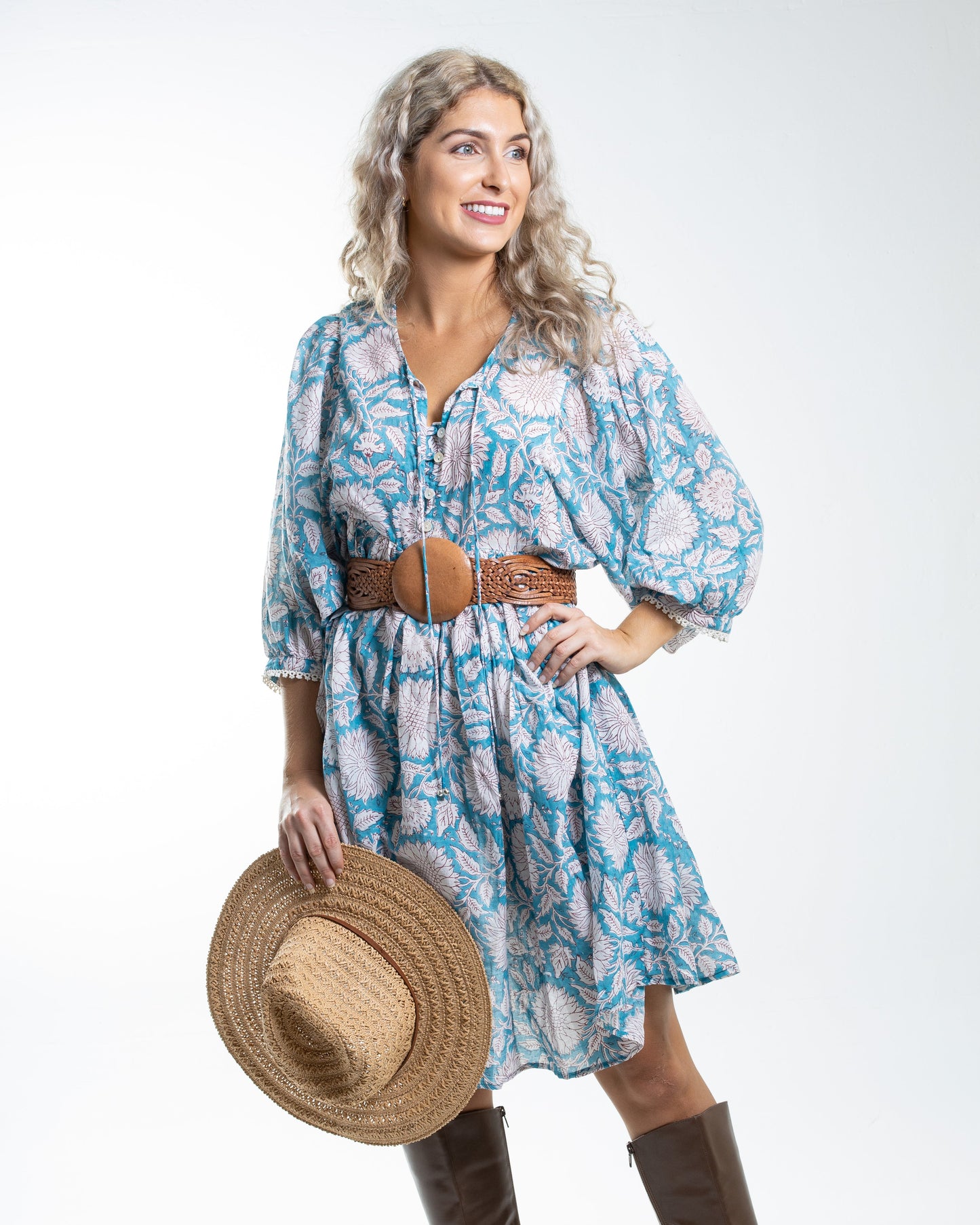 Hawa Short Dress In Sky Sunflower