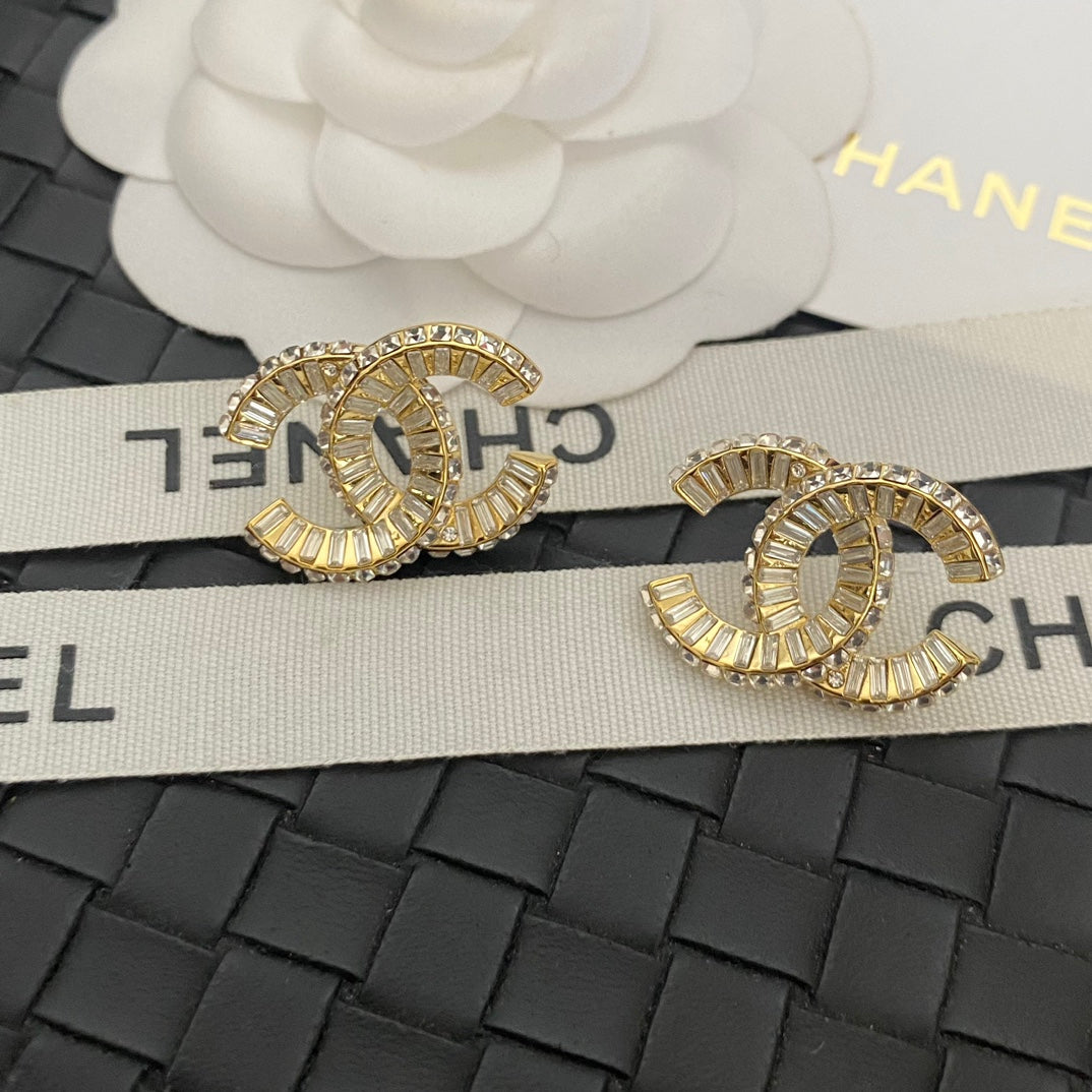 Fashion Crystal Logo Stud Earrings