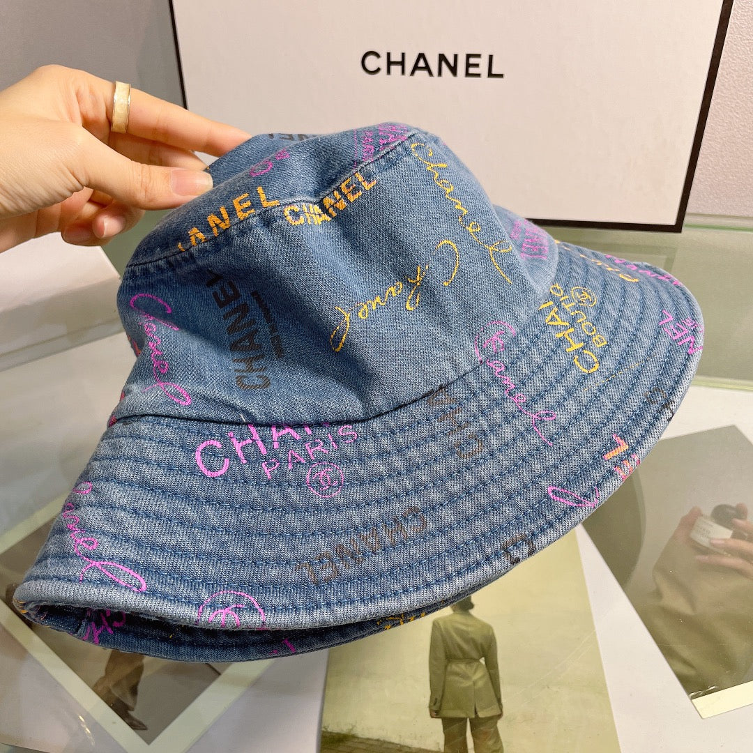 Fashion Print Letter Bucket Hat