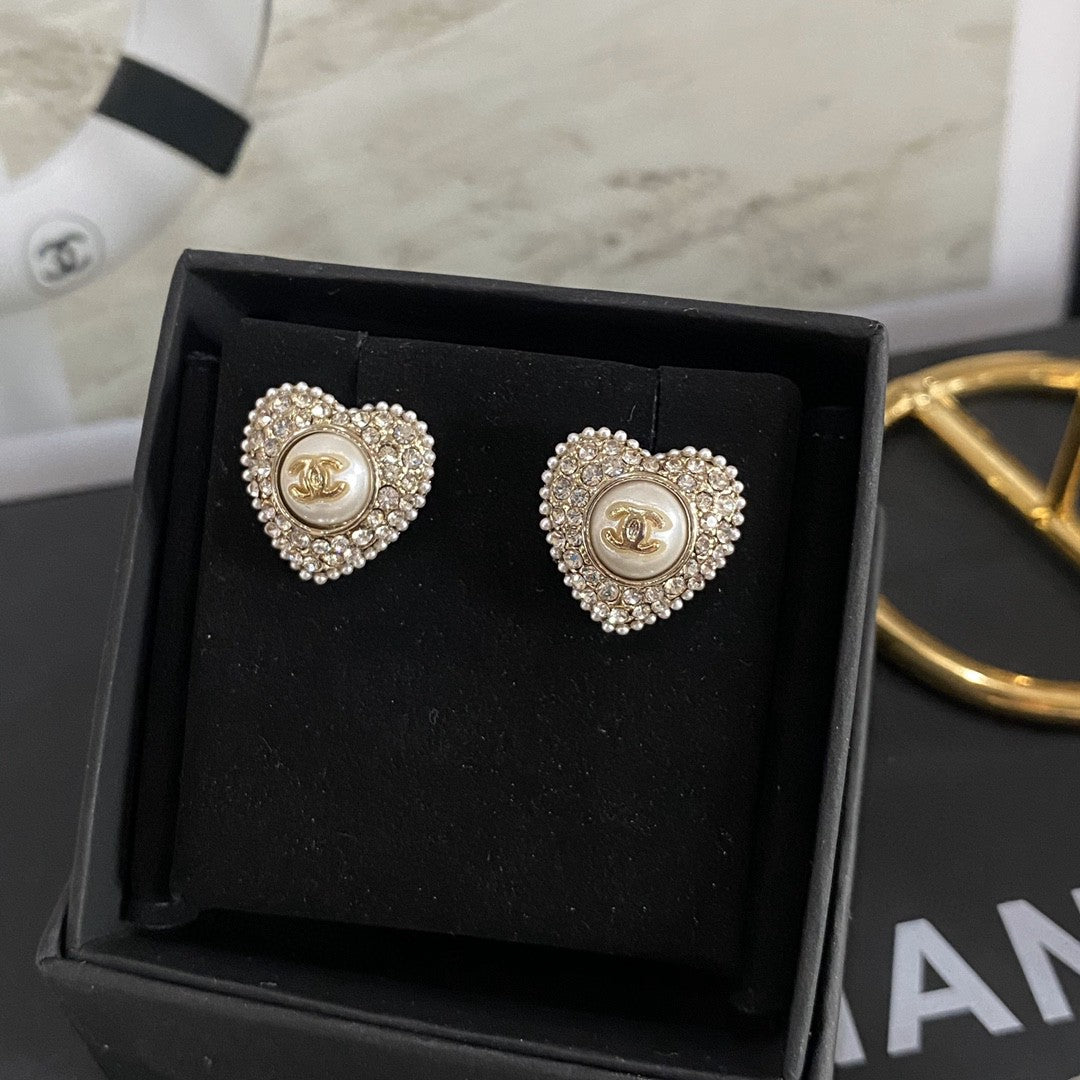 Vintage Diamond Heart Stud Earrings