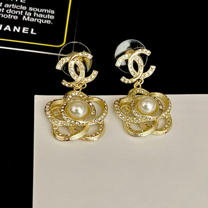 Diamond Pearl Flower Earrings