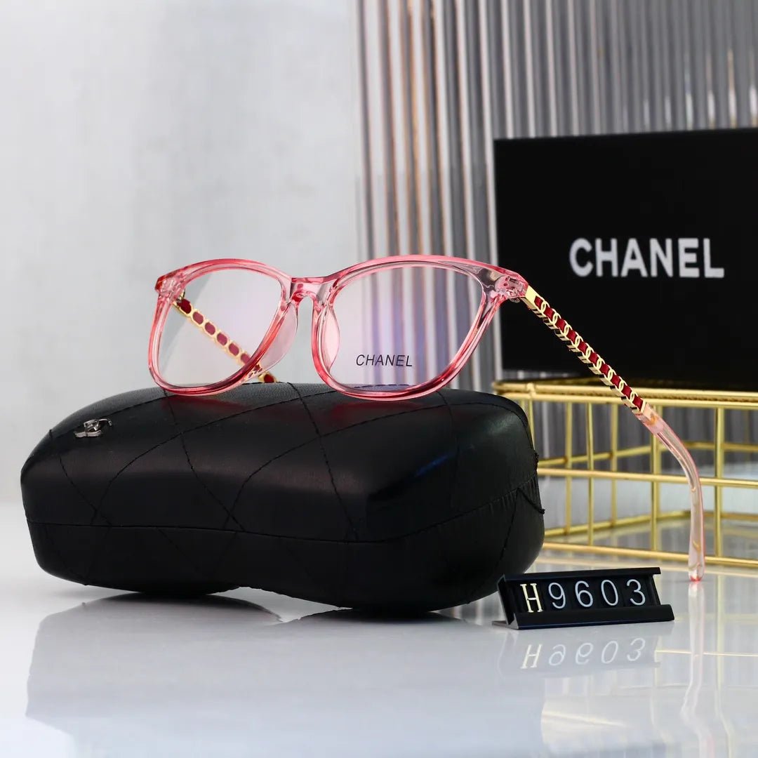 Classic Letter Frame Glasses