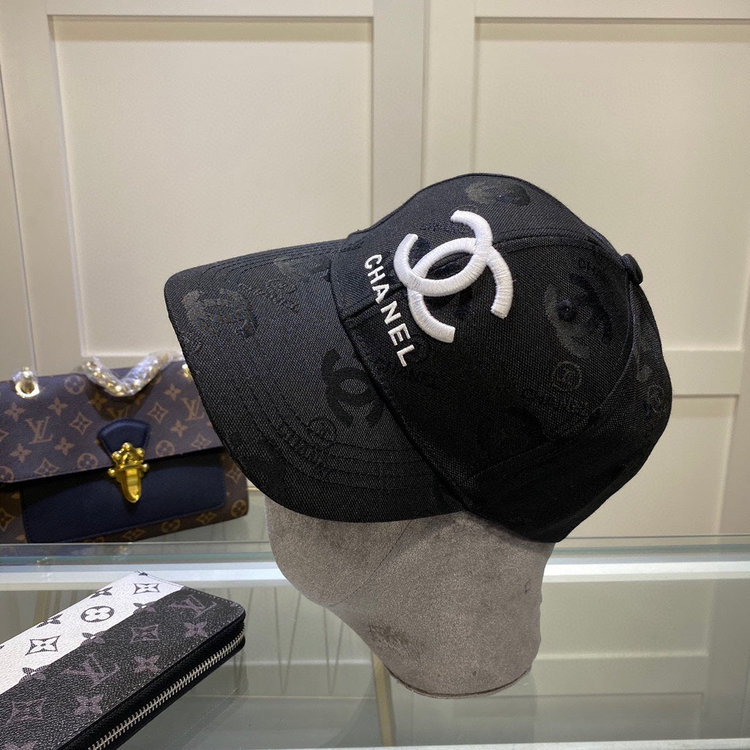 Fashion Embroidered Letter Baseball Cap