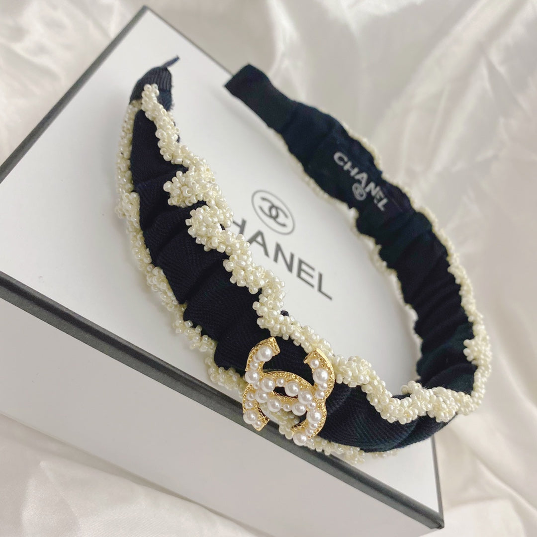 Elegant Pearl Headband