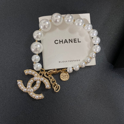 Elegant Pearl Bracelet