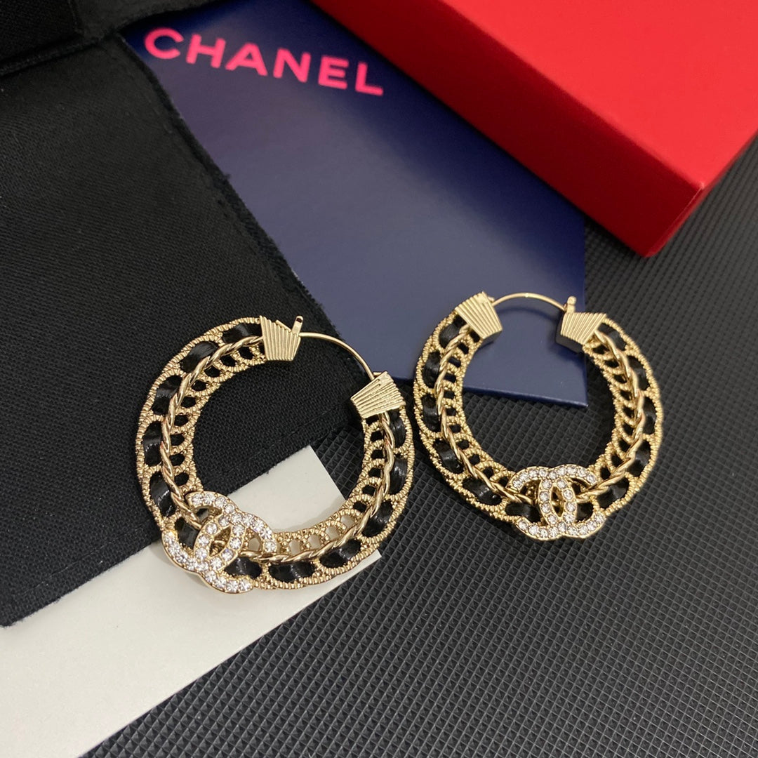 Elegant String Leather Diamond Round Earrings