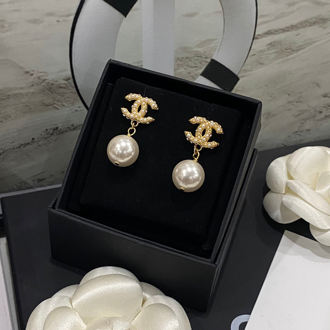 Trendy Elegant Pearl Drop Earrings