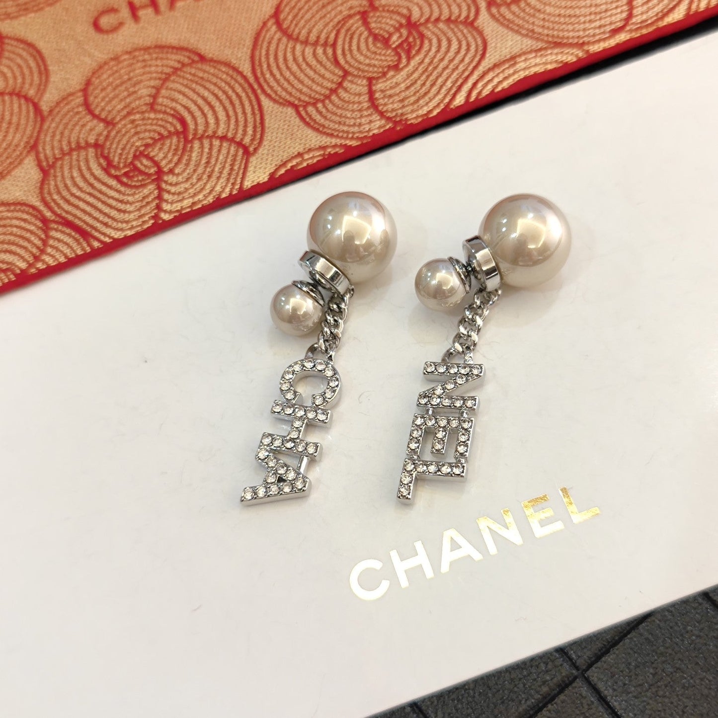 Rhinestone Letters Pendant Pearl Earrings