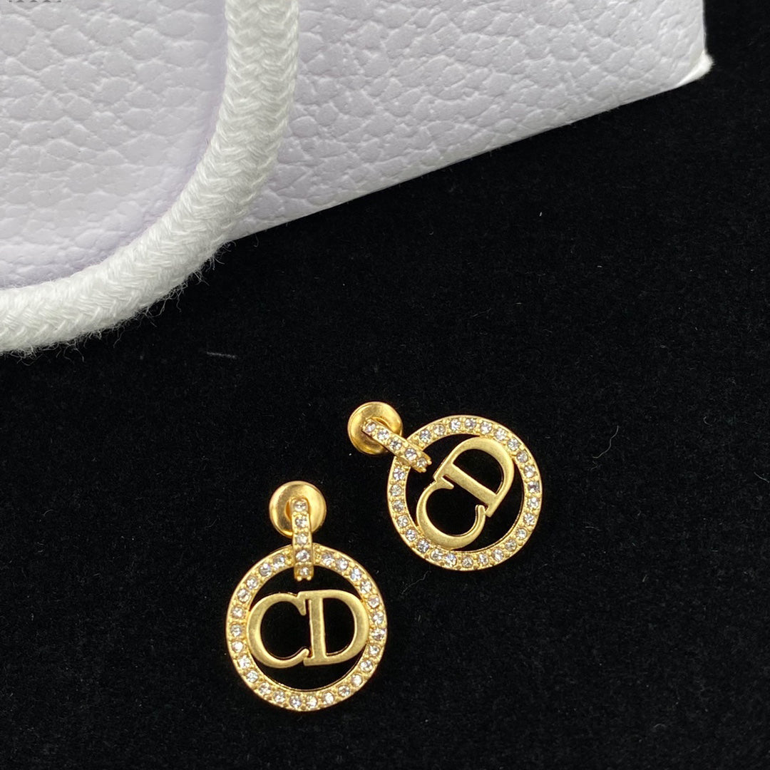 Circle Letter Zircon Earrings