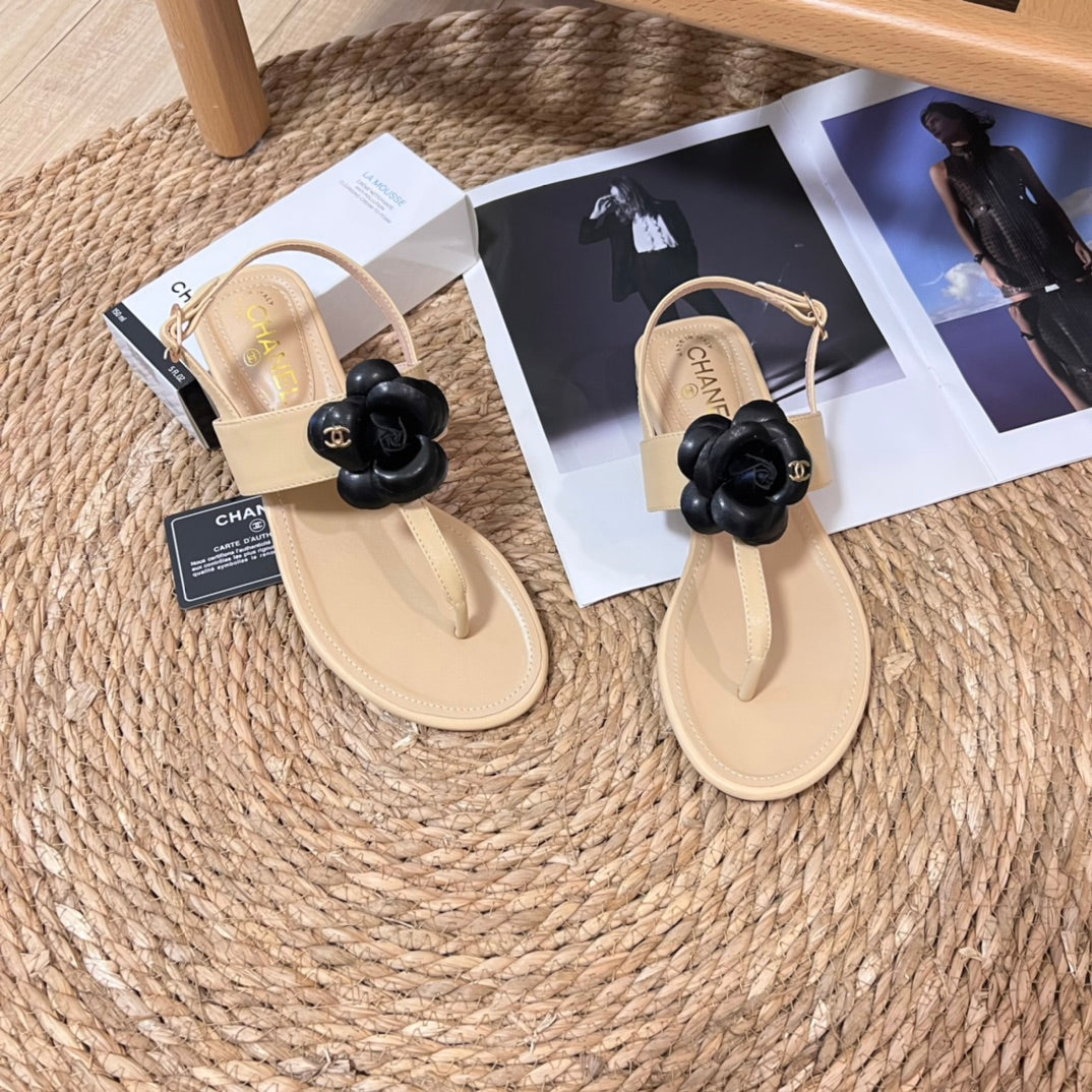 Vintage Flower Flip Flop Sandals