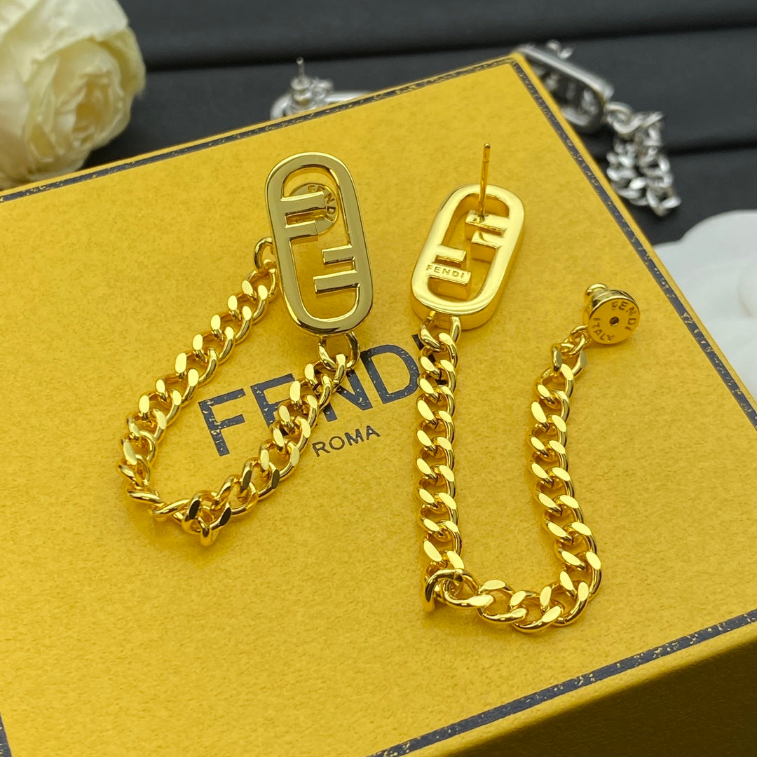 O’Lock Metal Chain Earrings