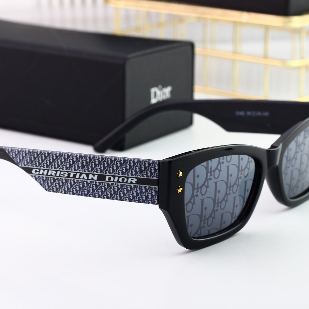 Retro Embossed Polarized HD Sunglasses