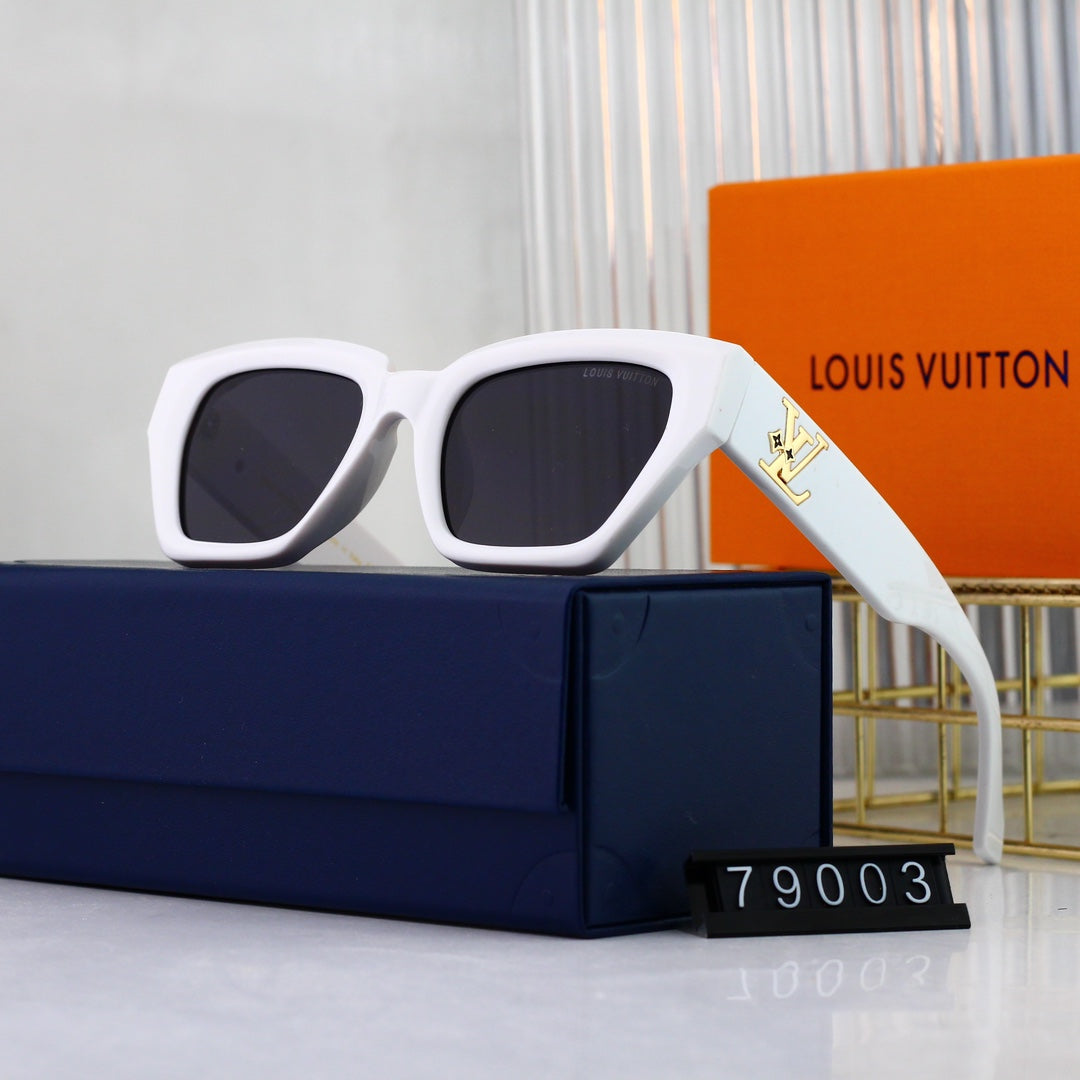 Fashion Embossed Square Sunglasses