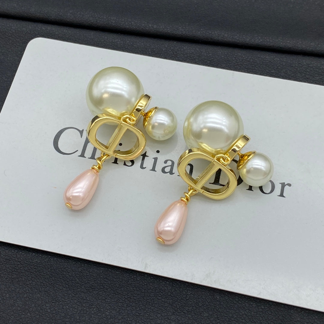 Water Drop Pearl Pendant Earrings