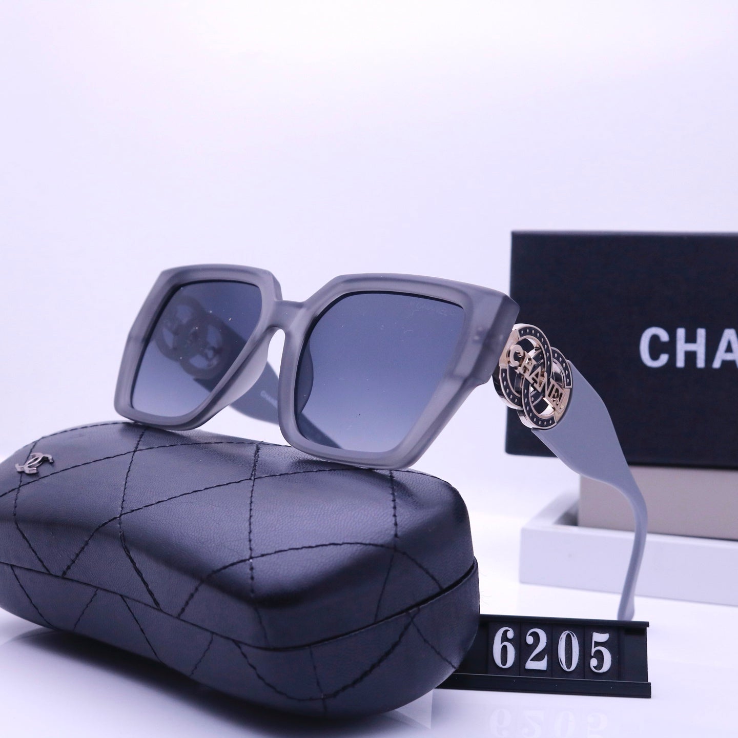 Retro Metal Lettering Frame Sunglasses