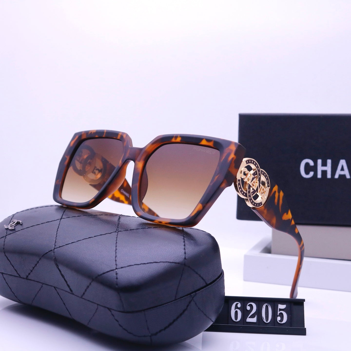 Retro Metal Lettering Frame Sunglasses